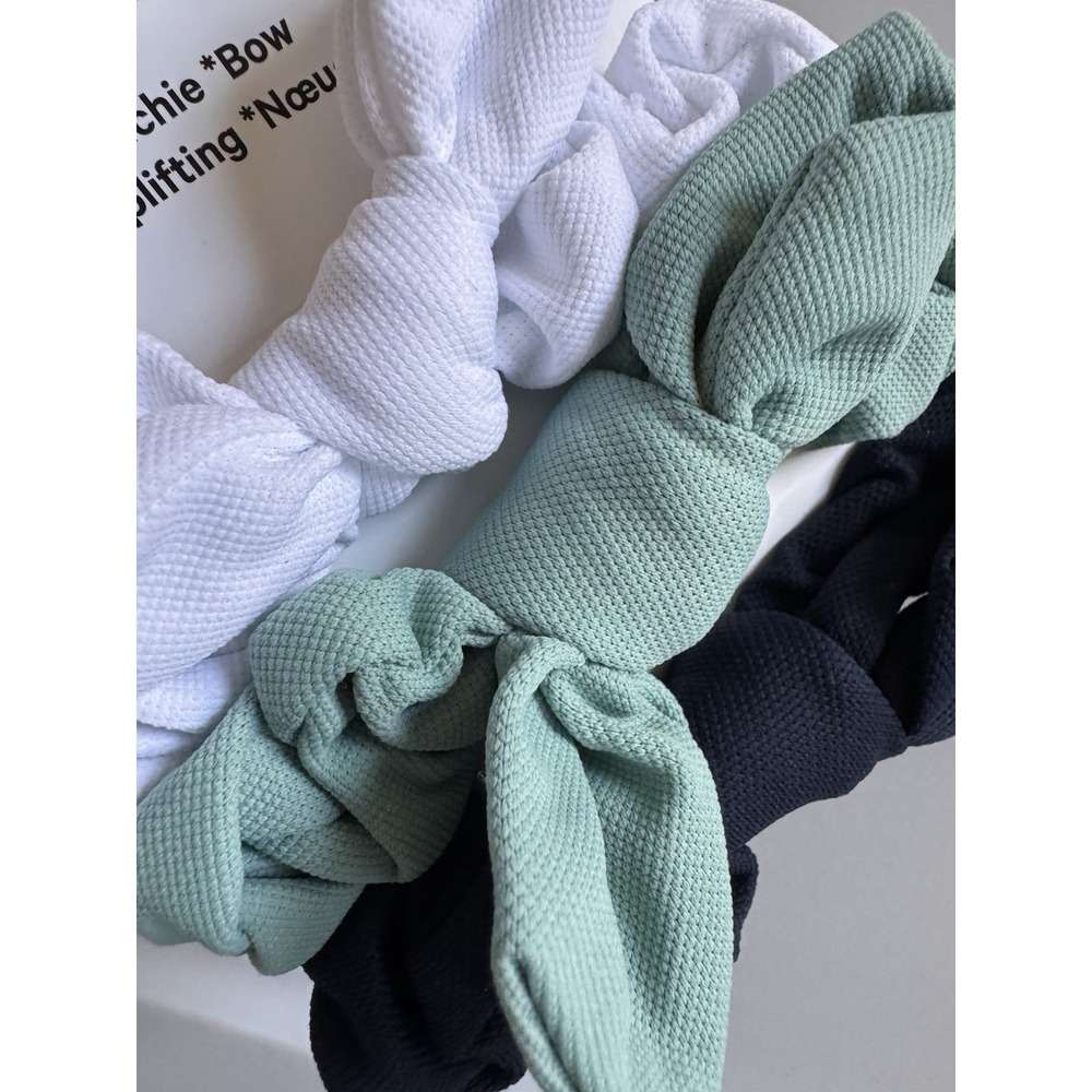 New Lululemon Uplifting Scrunchies With Bow 3 Pack Multi RPTD/TRNV/WHT Logo Nwt - Picture 4 of 4